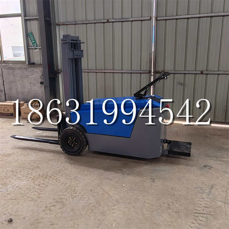 裕华区全电动叉车插腿式堆高车液压装卸车1.5吨升高小型站驾式铲车